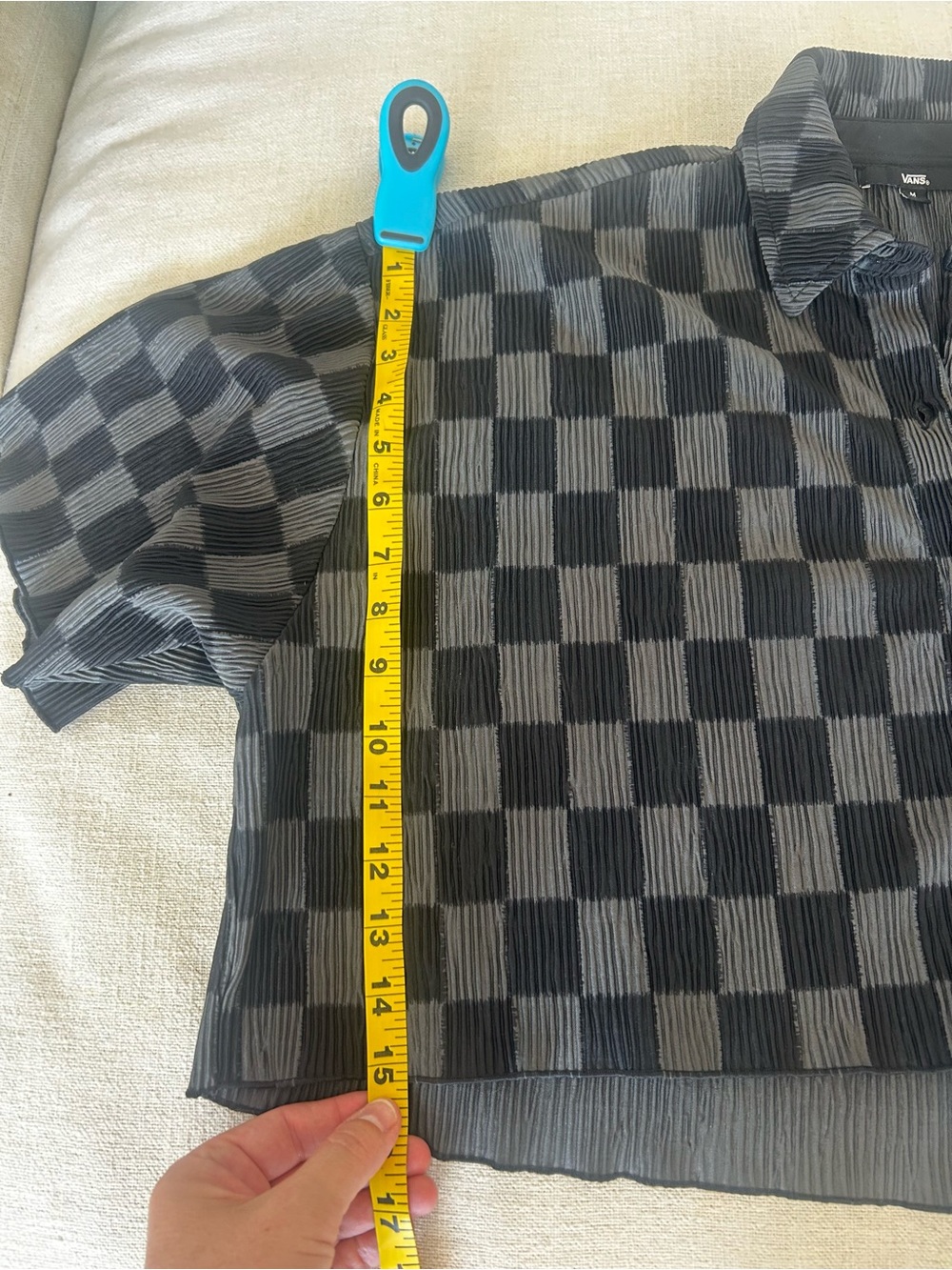 vans black gray checkerboard sheer plisse cropped button up shirt m - Picture 7 of 13